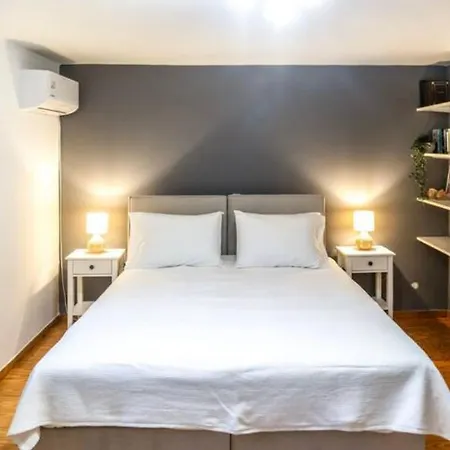 Varkiza Minimal Residence-5minsea Holiday home *